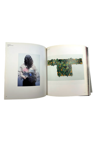 Biennale di Firenze Looking at Fashion Catalogue