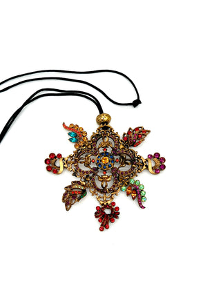 Fall 1996 Todd Oldham 24 kt Gold Plated With Ebonized Quatrefoil Jeweled Brooch Necklace