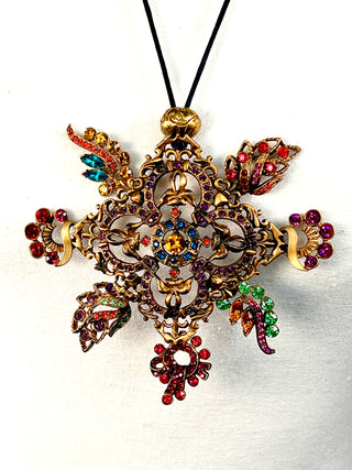 Fall 1996 Todd Oldham 24 kt Gold Plated With Ebonized Quatrefoil Jeweled Brooch Necklace