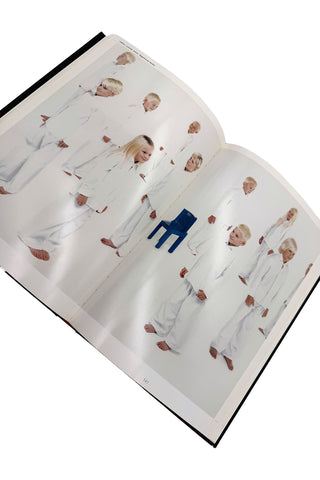 Kartell: 150 Items, 150 Artworks