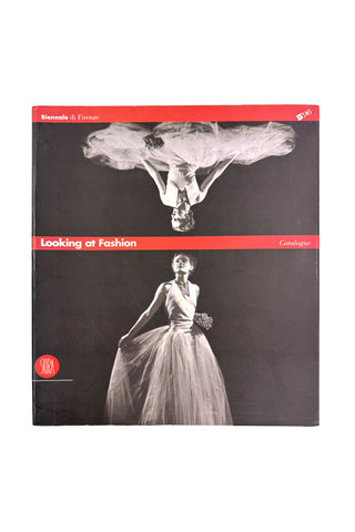 Biennale di Firenze Looking at Fashion Catalogue