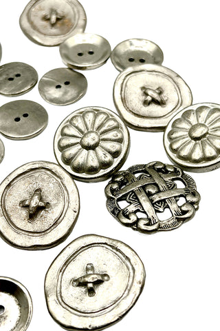 1996 Jumbo Size Silver Plated Button Grab Bag, 20 Pieces
