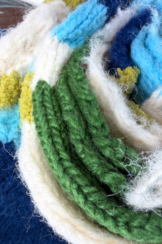 Todd Oldham Dorm Room Bed Set and Knitted Throw